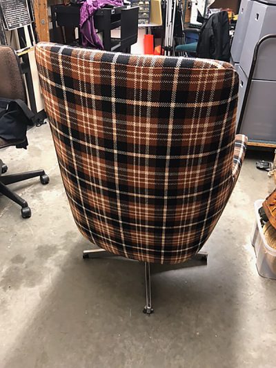 Brown Checked Chair (no wheels) - Image 3