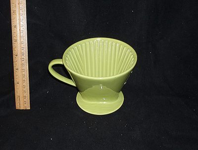 Ceramic coffee pot, w. filter, avocado green