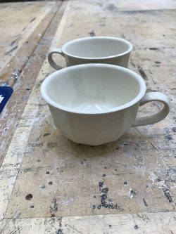 Grooved teacups