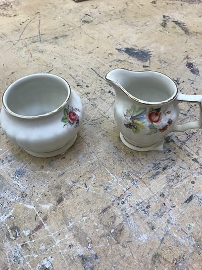 Cream and sugar set