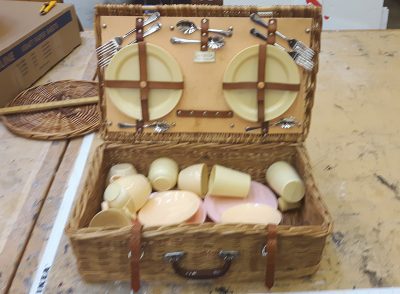 Wicker picnic set