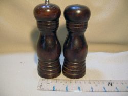 Salt & pepper shakers, Wood