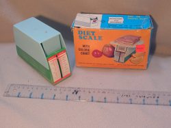 Weigh scale (in box)