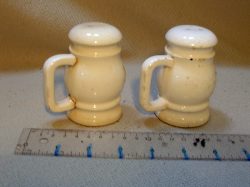 Salt & pepper shakers, white w. handles