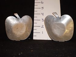 Little silver apple shaped snack tray