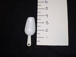 Mini-measuring scoop