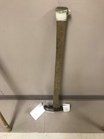 Axe 35"