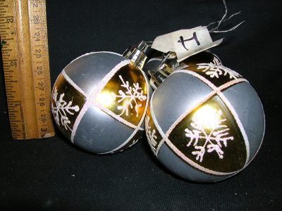 Christmas balls, silver & gold