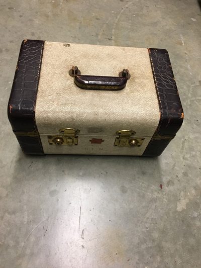 Small travel ccase, Off-white with brown trim