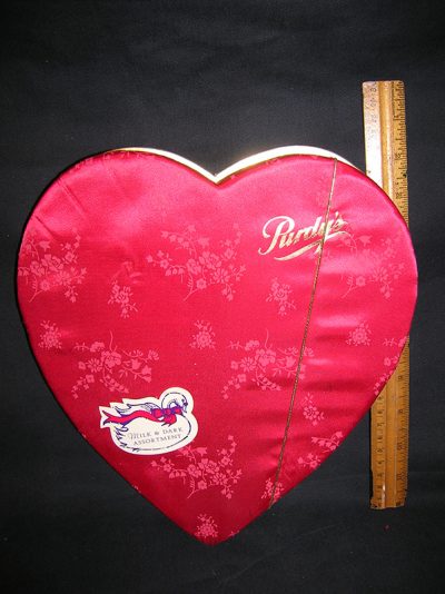 Red velvet heart small