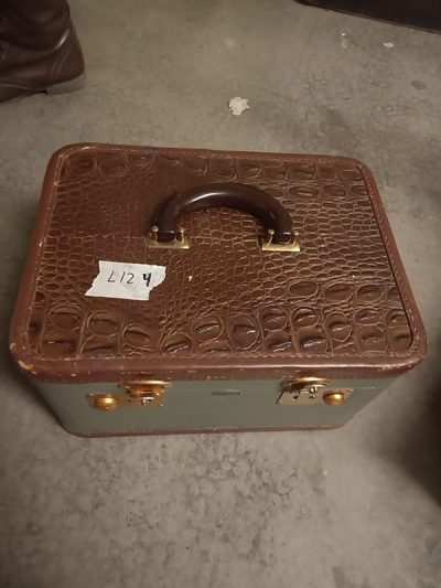 Box Leather crocodile skin