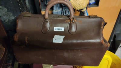 Doctor's medical bag (brown leather)