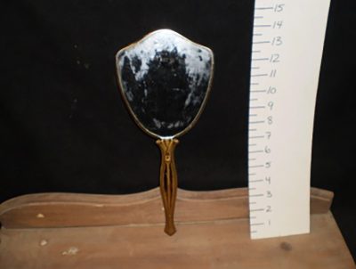 Gold hand mirror – ornate