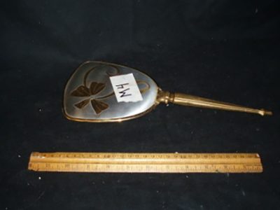 Gold hand mirror – bow
