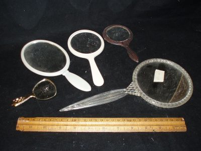 Hand mirrors