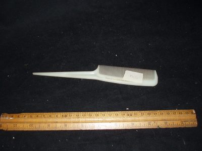 White tail comb