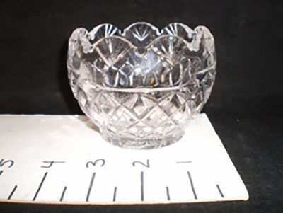 Crystal candle holder