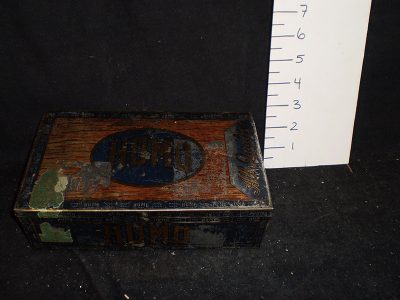 Cigar box, “humo”, empty