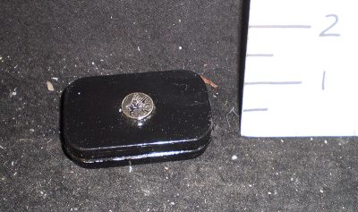 Snuff box, small black lacquer leather