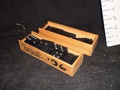 Dominos