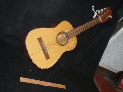 Small Classical guitar (child)