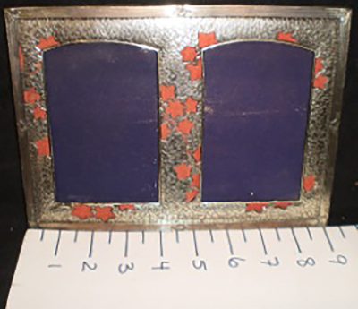 3.5x5 Metal duo frame; silver coloured red